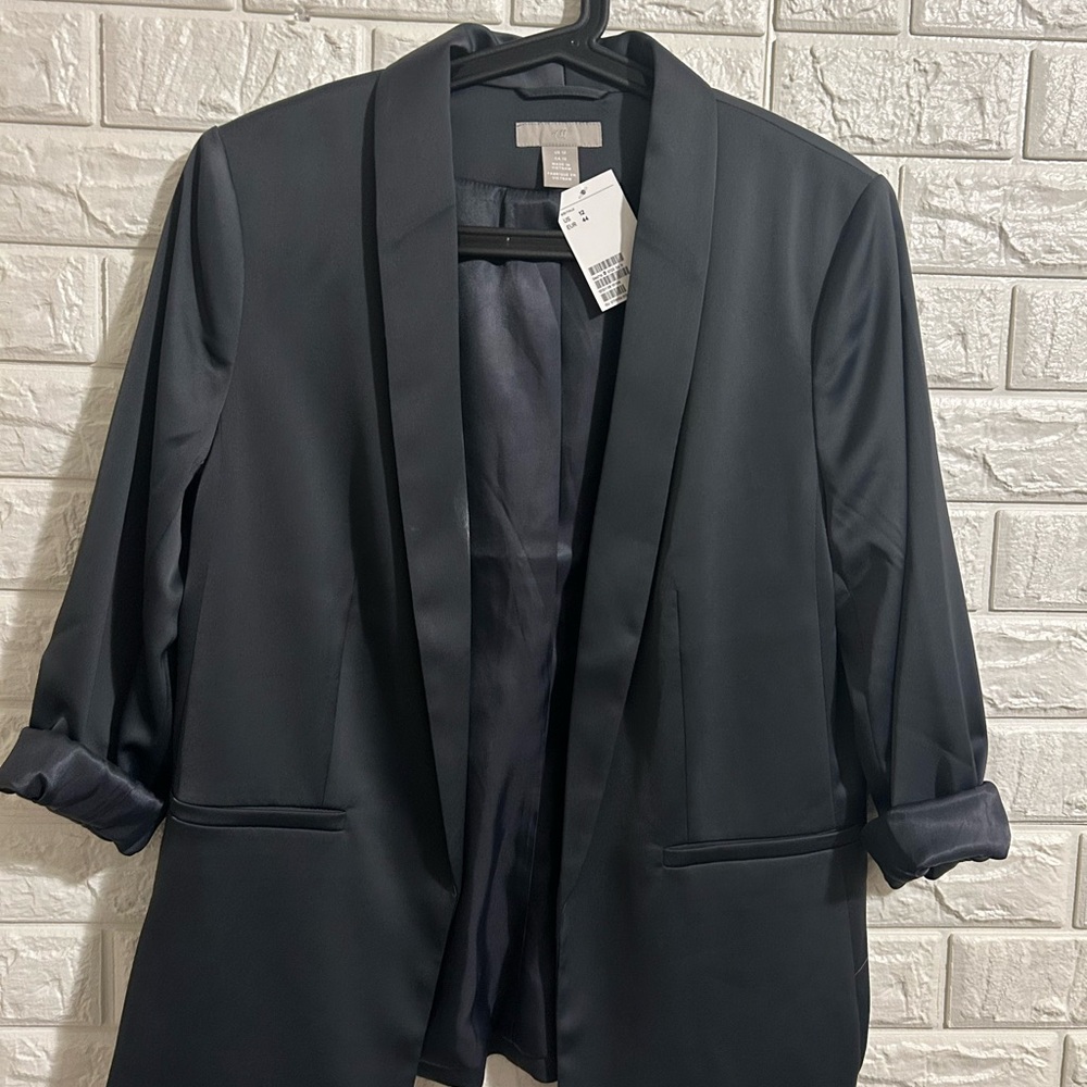 H&M Classic Charcoal Grey Women's Blazer. Satin finish.